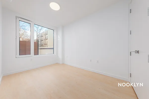 Rented by Nooklyn NYC LLC | media 63