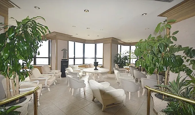 Rented by Avenues Real Estate | media 7