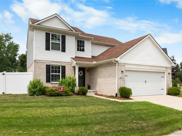 1631 Weeping Willow Ct, Ypsilanti, MI 48198