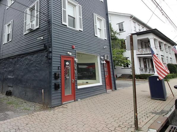 29 Race St STE 2, Frenchtown, NJ 08825