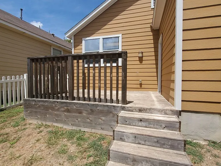 435 McGarity — Photo 18