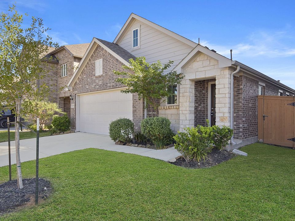 1st image of 21247 Catalina Palm Dr