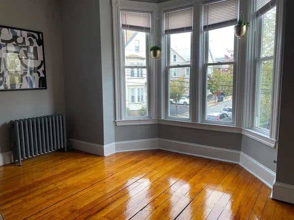 34 Hope St #2, Providence, RI 02903