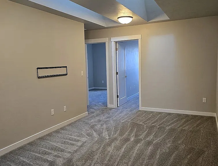8091 SE Vermont St — Photo 5