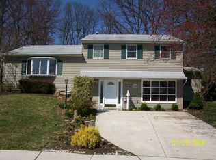 1202 Robin Ct, Halethorpe, MD 21227
