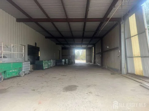 118 Dey Rd, Cranbury, NJ 08512