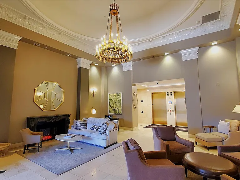 475 W 12th Ave #8H — Photo 39