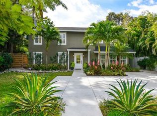 910 Virginia Dr, Sarasota, FL 34234