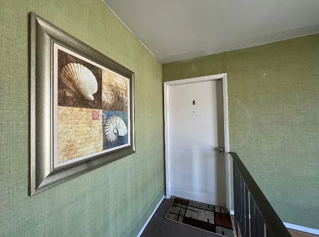 2 bed, 804 sqft, $1,300 — Photo 3