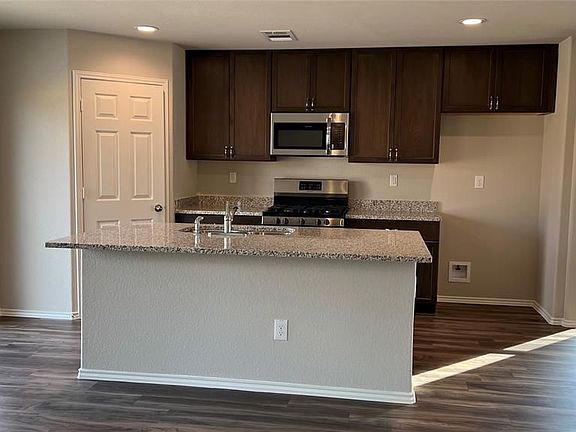 5th image of 4243 Stuebner Hill Dr