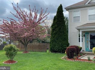 38 Stratford Ct, Burlington, NJ 08016