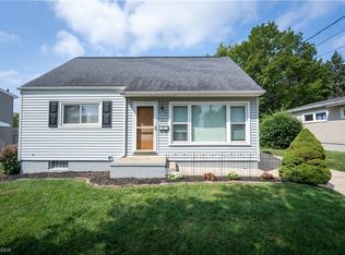 2956 Woodridge St, Akron, OH 44314