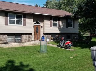 670 Beauchamp Rd, Quinnesec, MI 49876