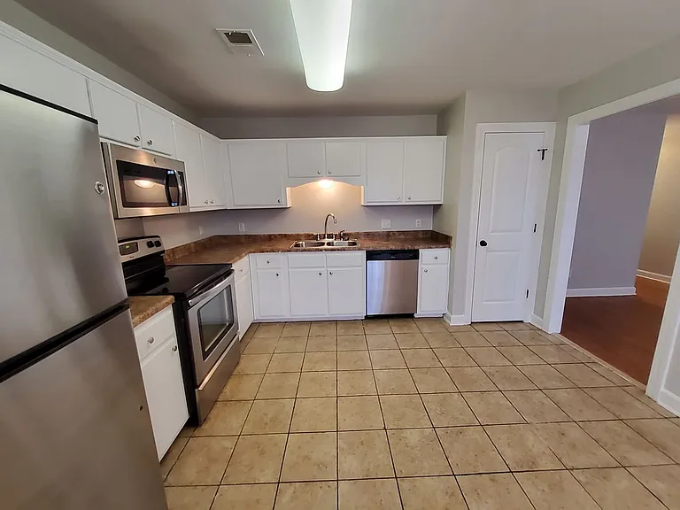 8898 Rasco Hills Cv — Photo 16