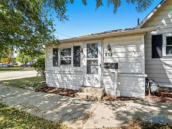 5th image of 128 Zihlman Ave