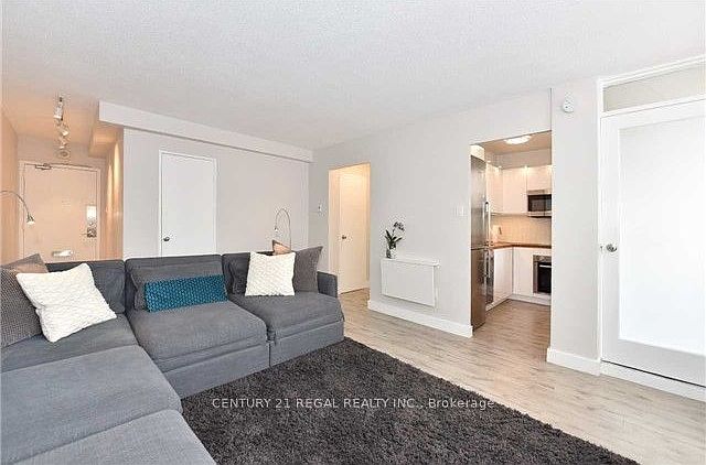 1st image of 30 Gloucester St #1107