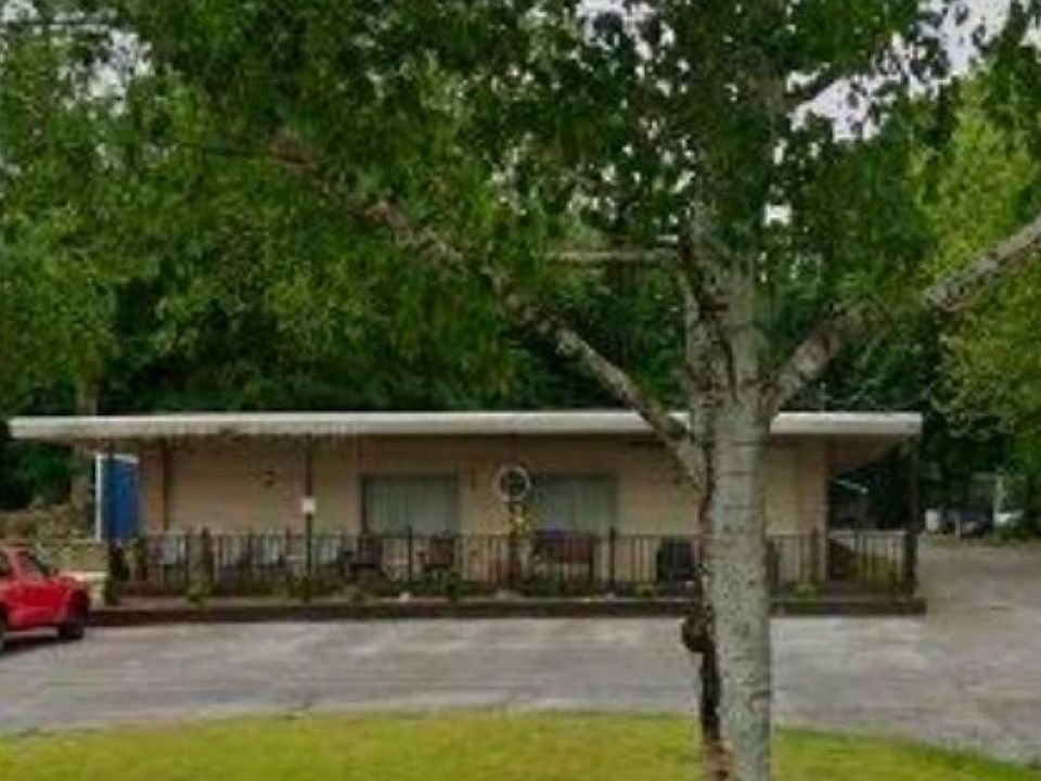 1st image of 202 Old State Rd S