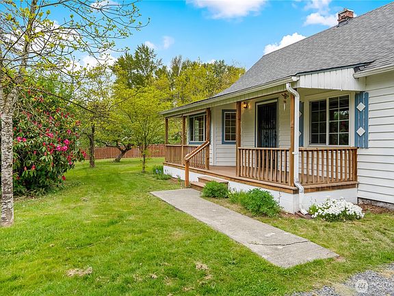 4th image of 10211 51st Avenue NE