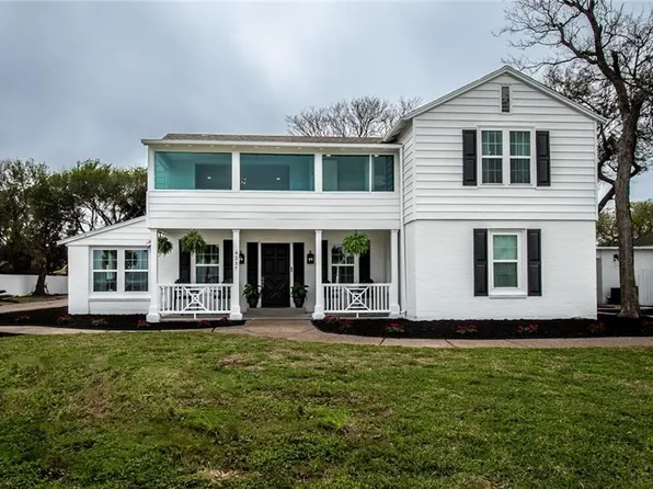 4237 Ocean Dr, Corpus Christi, TX 78411