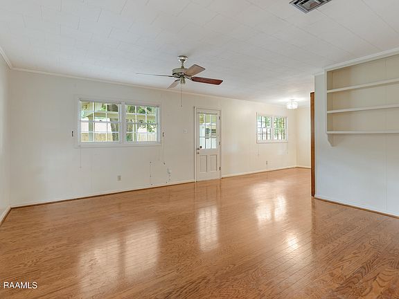 5th image of 102 Ophelia Ln