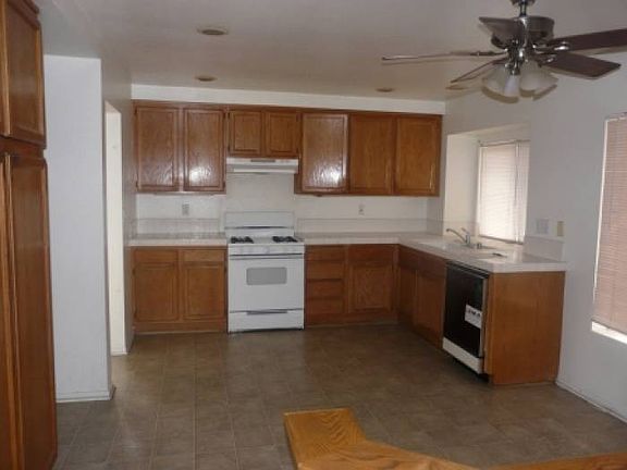 4th image of 45623 Saint Andrews St