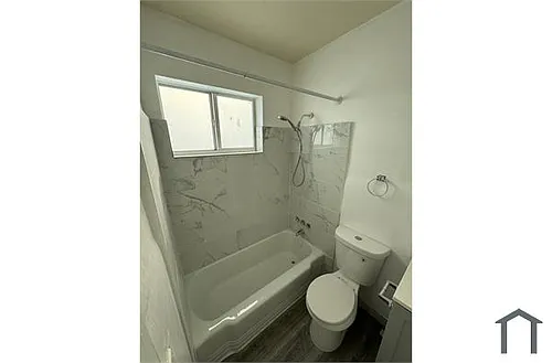 510 SW 3rd St #8 Photo 1
