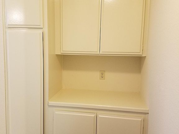 4th image of 14135 Doty Ave APT 16