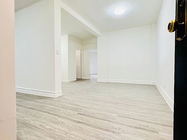 141-25 Northern Blvd APT D28