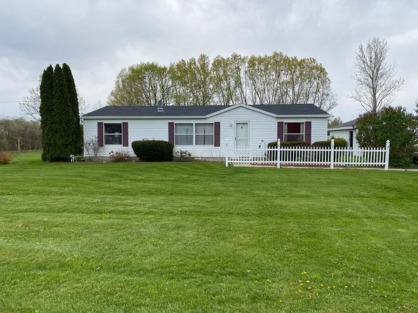 10266 W Cullman Rd, Oak Harbor, OH 43449