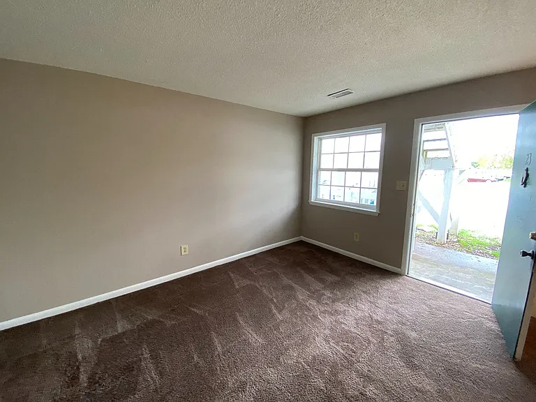 Woodland Springs — Photo 23