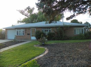 2103 Vermont St NE, Albuquerque, NM 87110