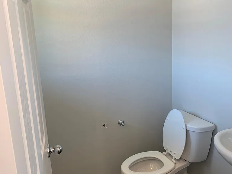 Powder Bath _ Mainfloor