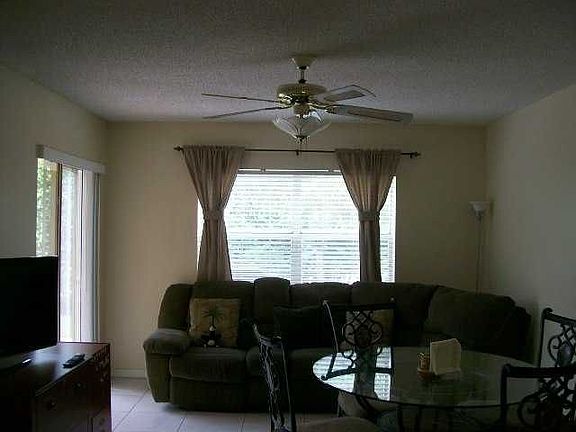 5th image of 199 NW 118th Dr