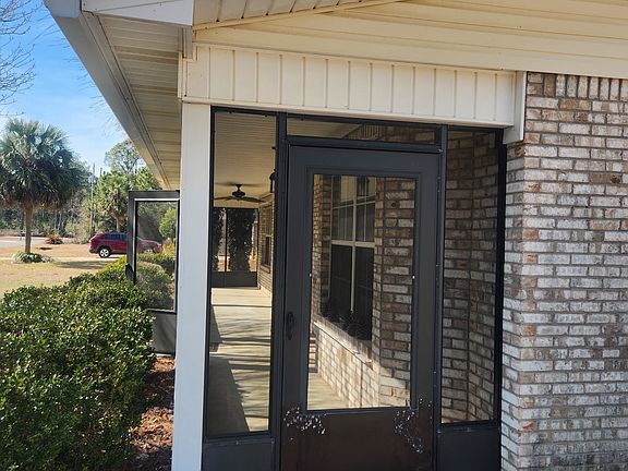 3rd image of 9140 Ridge Dr