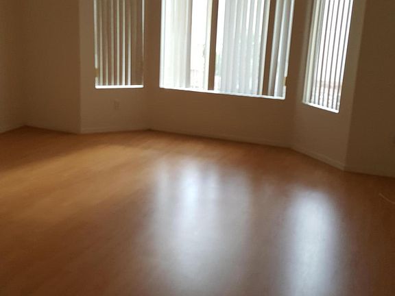 4th image of 20609 N 107th Dr