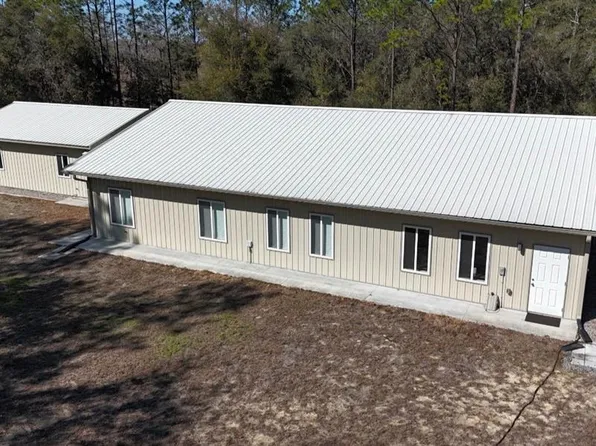7793 W Sir Walters Ln, Dunnellon, FL 34433