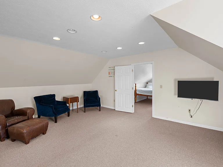 65 Kendall Hill Rd — Photo 21