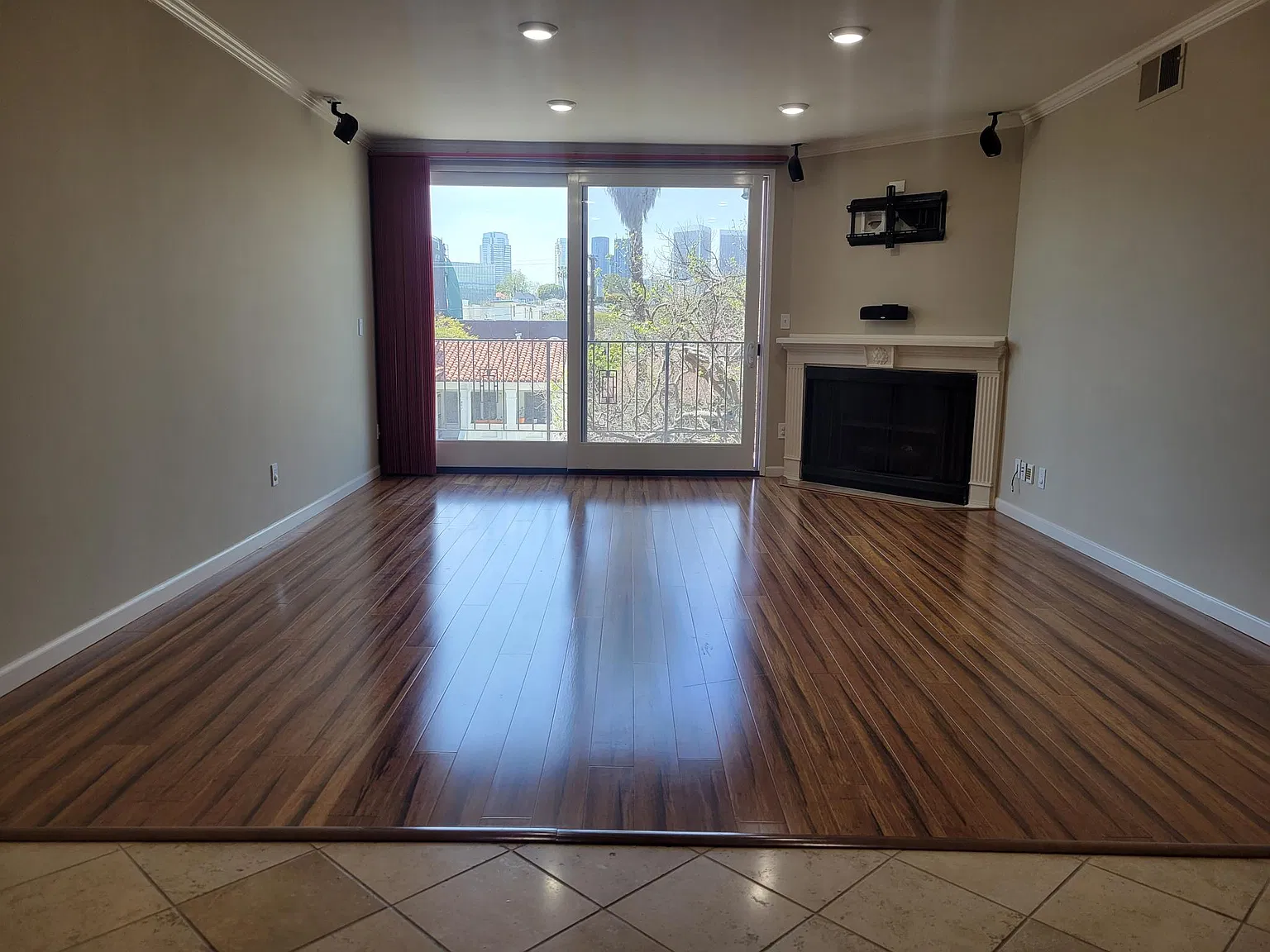 2 bed, 1520 sqft, $5,950 — Photo 3