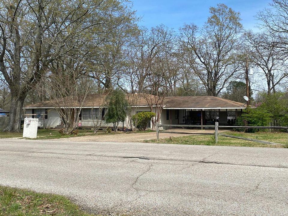 112 Booth St, Guntown, MS 38849 | Zillow