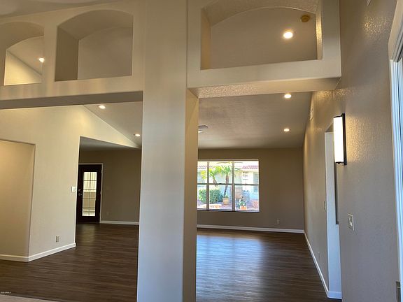 3rd image of 7805 E Mendoza Ave