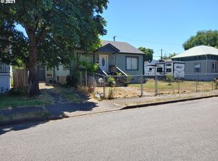 1423 SE Mill St, Roseburg, OR 97470