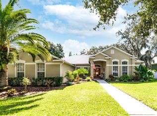 15023 Eaglerise Dr, Lithia, FL 33547