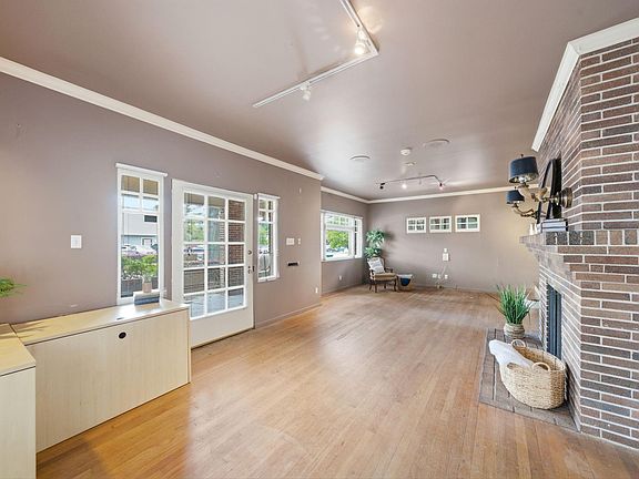 5th image of 626 W Alabama St