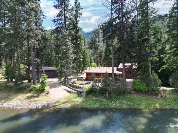 1646 River Rd W, Plains, MT 59859