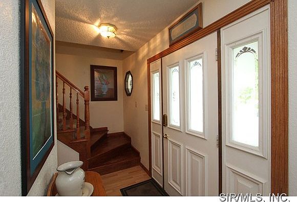1st image of 836 Daniel Dr