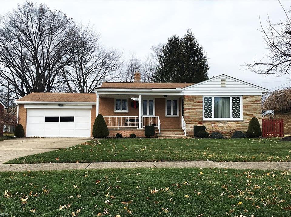 1st image of 4436 W 215th St