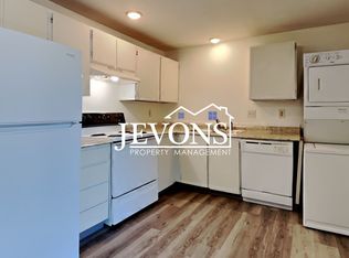 2076 E 56th St APT E4, Tacoma, WA 98404