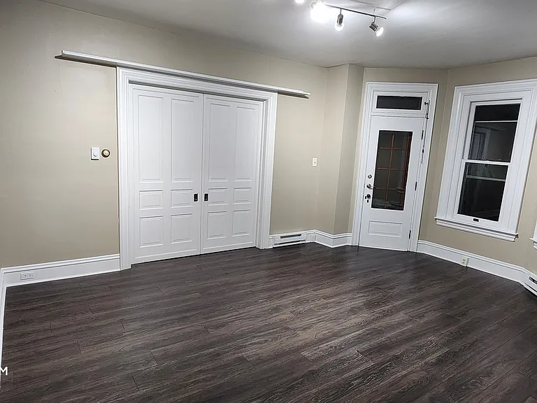222 Main St #1 — Photo 8