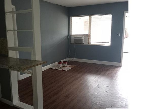 4th image of 3172 N North St #B