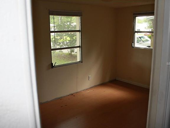 3rd image of 4670 87th Ave